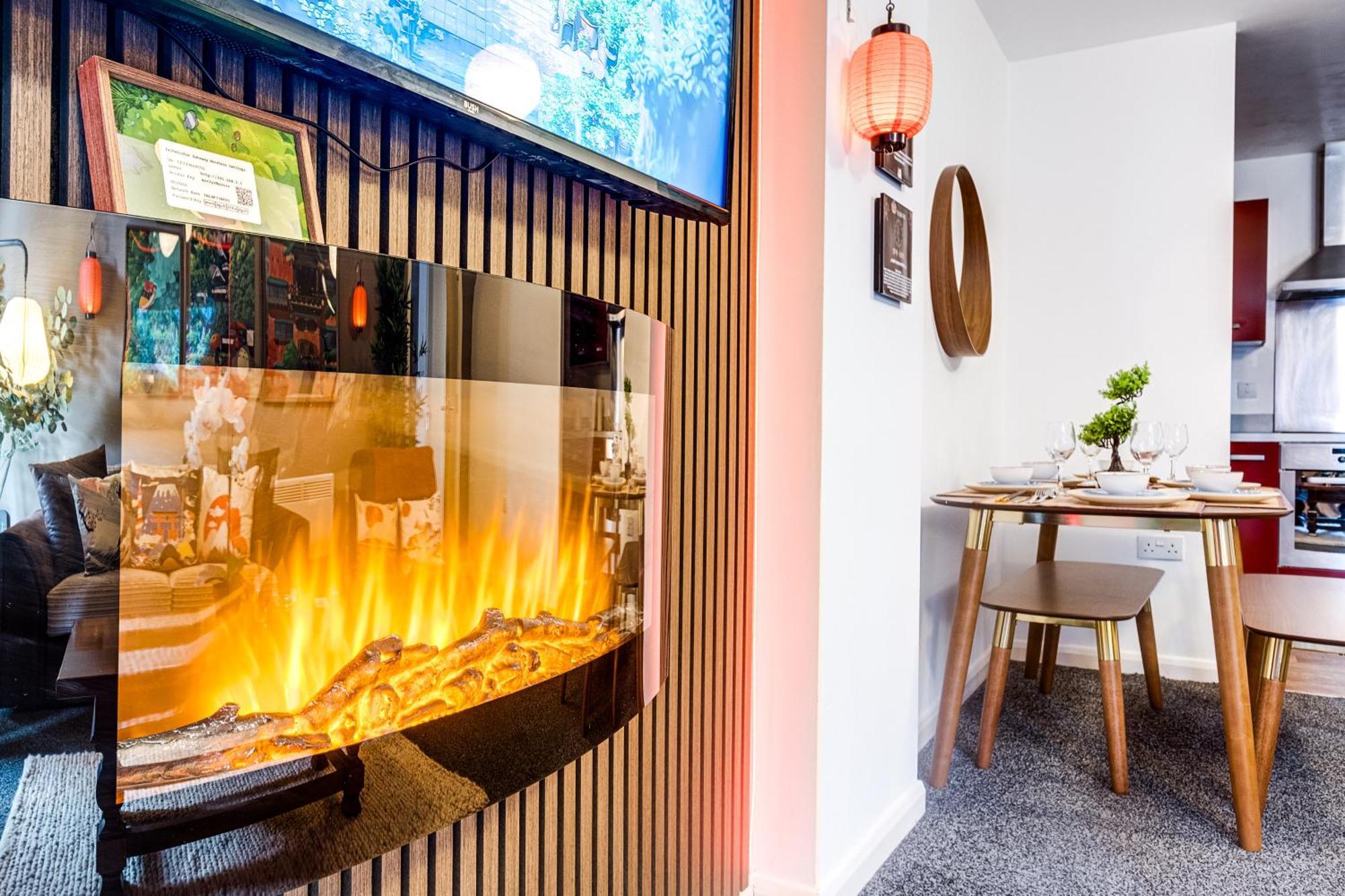 Anime Suite - Central And Free Parking With Netflix Birmingham Buitenkant foto